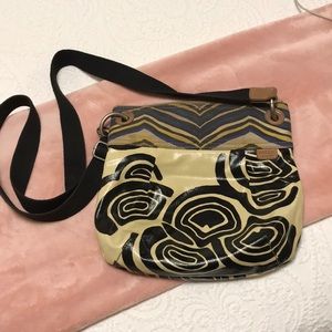 Fossil satchel